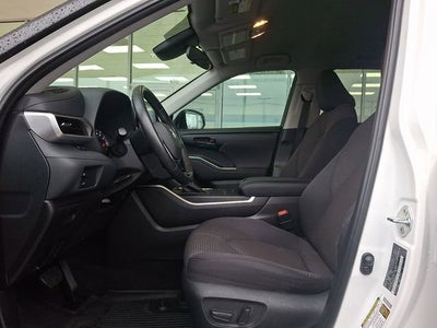 2021 Toyota Highlander LE