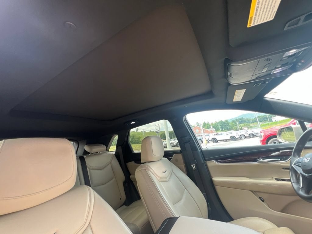 2017 Cadillac XT5 Luxury AWD