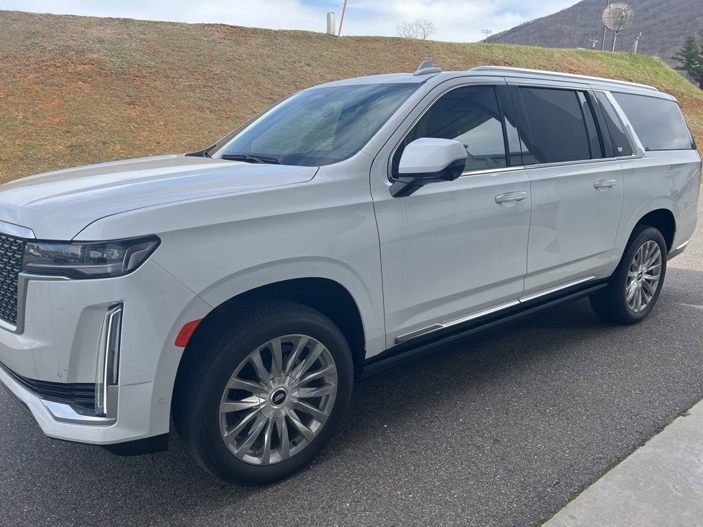 2024 Cadillac Escalade ESV Premium Luxury