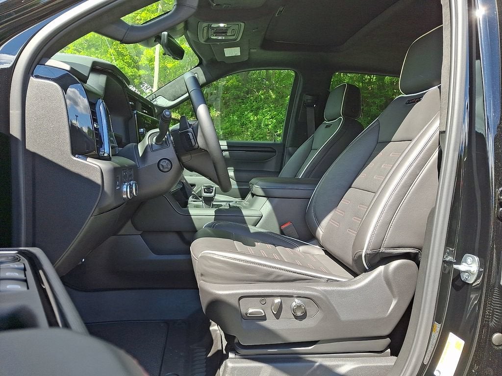 2025 GMC Sierra 1500 AT4X