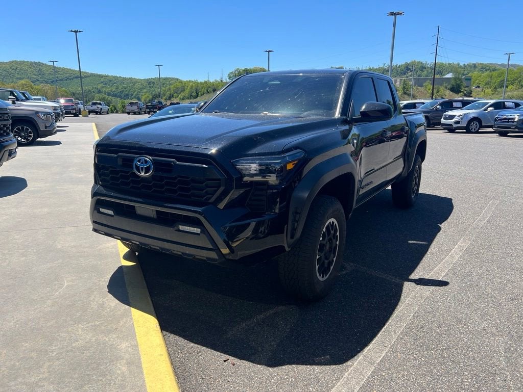 2024 Toyota Tacoma 4WD SR5