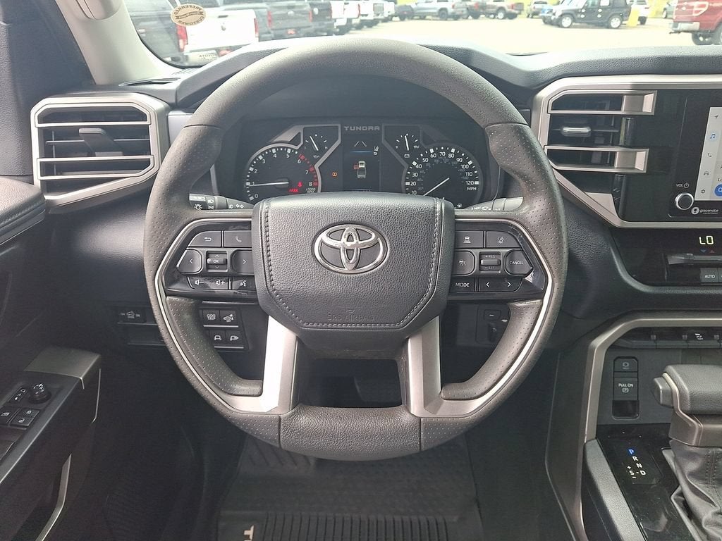 2022 Toyota Tundra 4WD SR5
