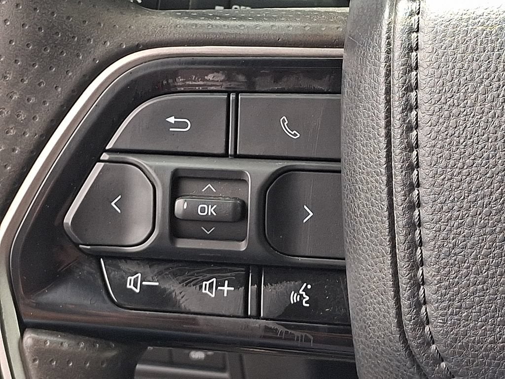 2022 Toyota Tundra 4WD SR5