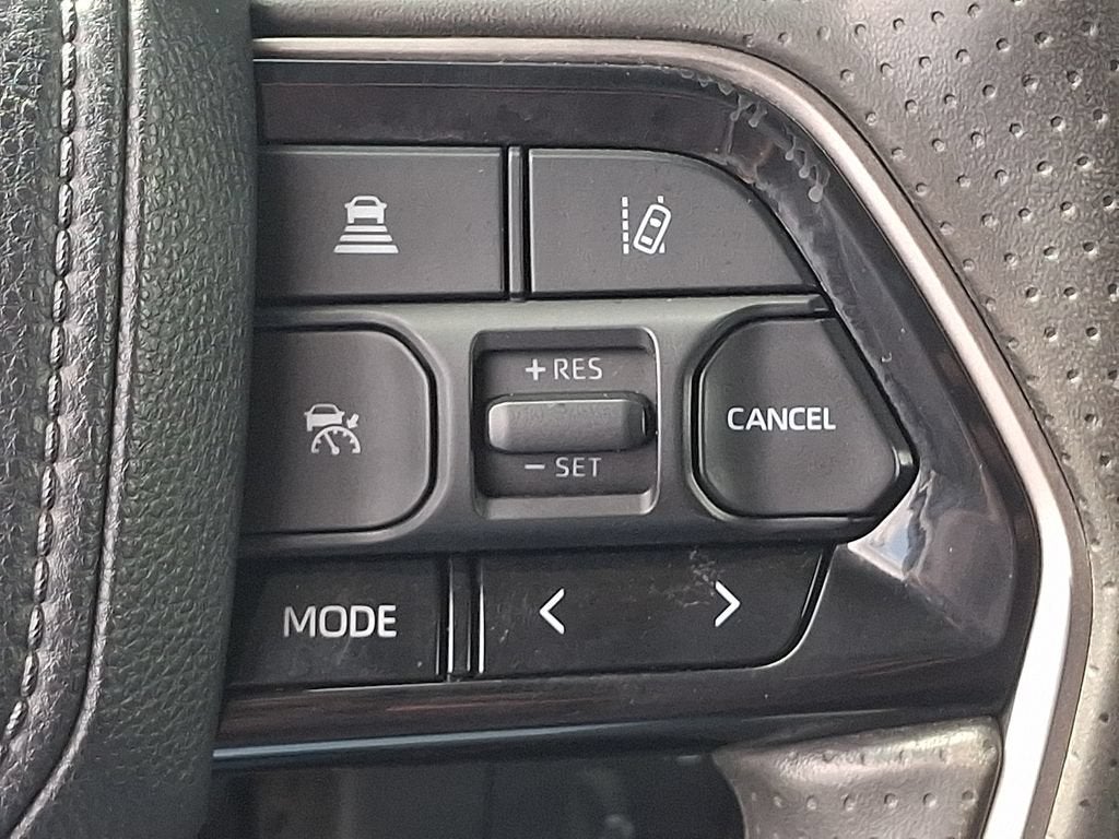 2022 Toyota Tundra 4WD SR5
