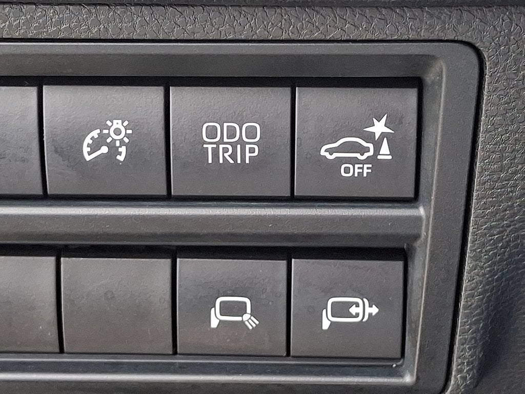 2022 Toyota Tundra 4WD SR5