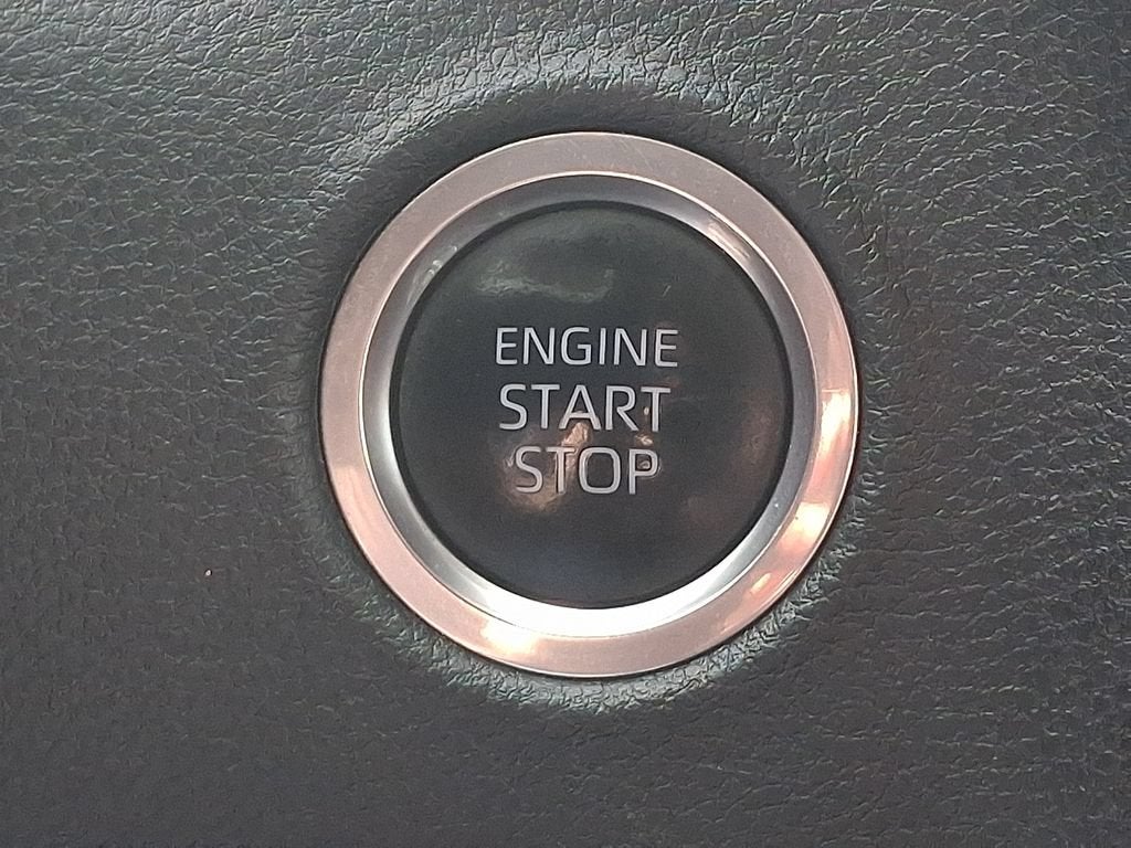 2022 Toyota Tundra 4WD SR5