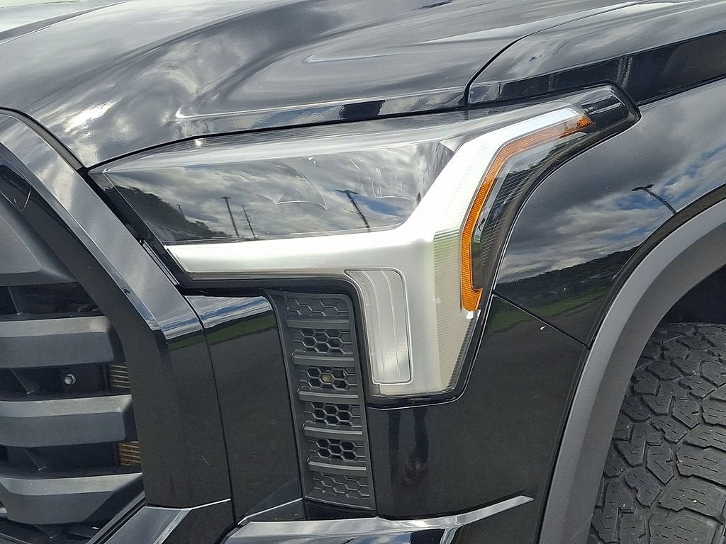 2022 Toyota Tundra 4WD SR5