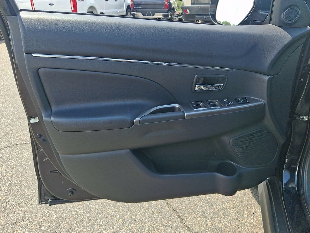 2024 Mitsubishi Outlander Sport S