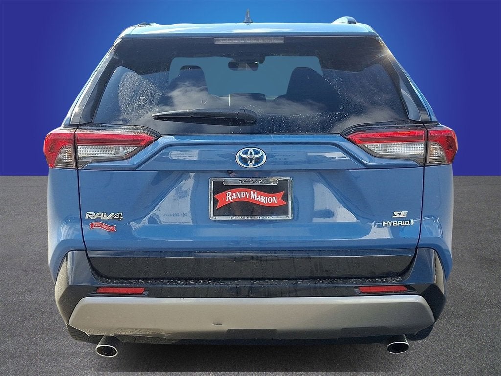 2024 Toyota RAV4 Hybrid SE