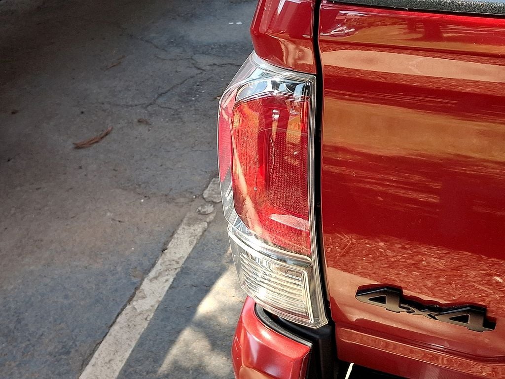 2022 Toyota Tacoma Limited V6