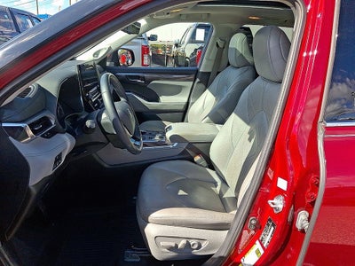 2021 Toyota Highlander Platinum