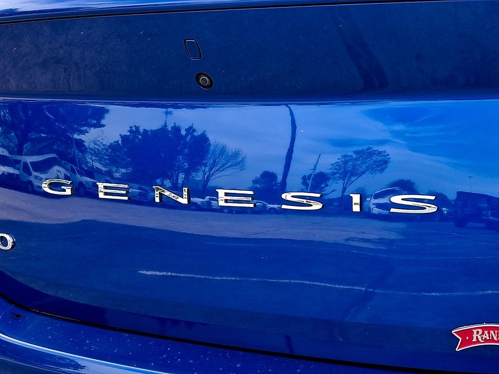 2022 Genesis G70 2.0T