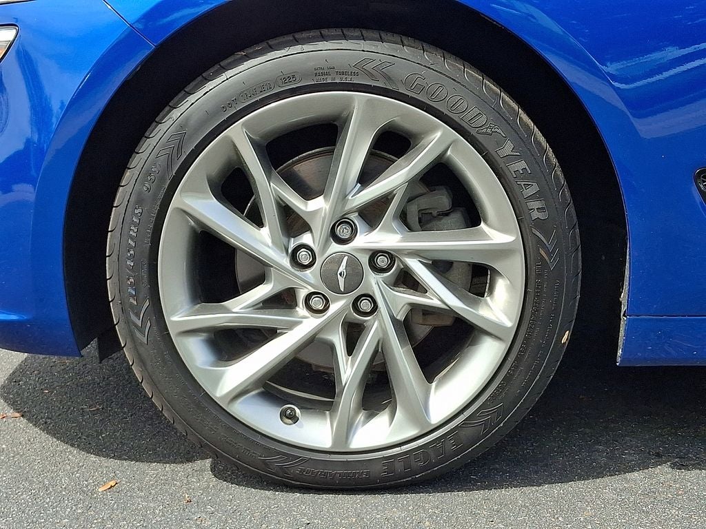 2022 Genesis G70 2.0T