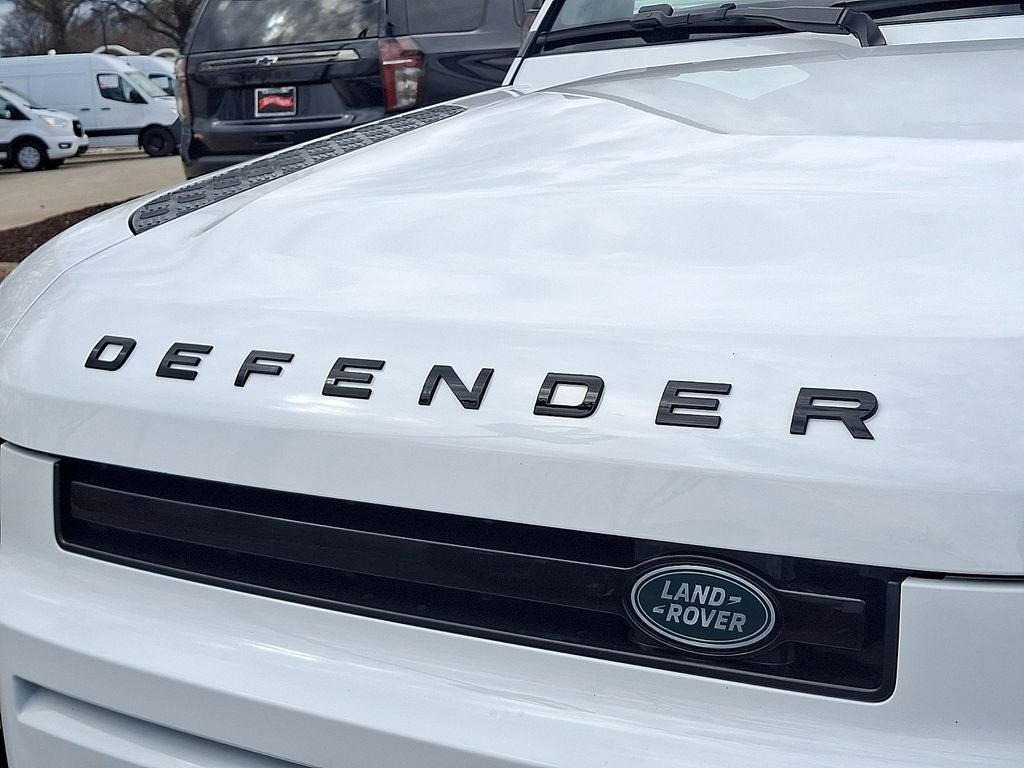 2025 Land Rover Defender 110 S
