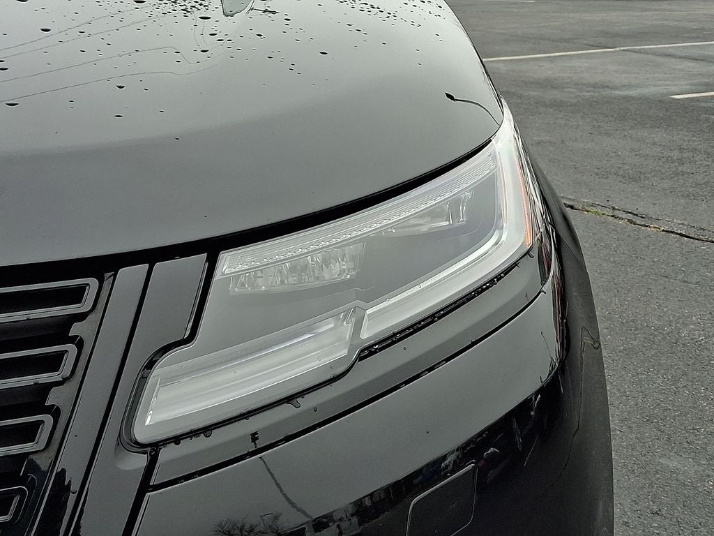 2025 Land Rover Range Rover Velar Dynamic SE