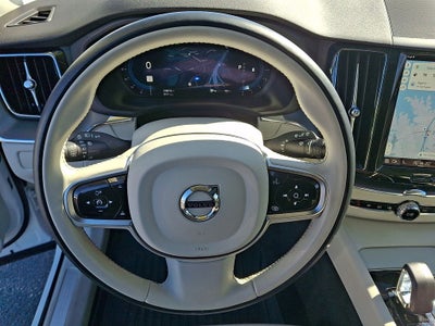 2025 Volvo XC60 B5 Core