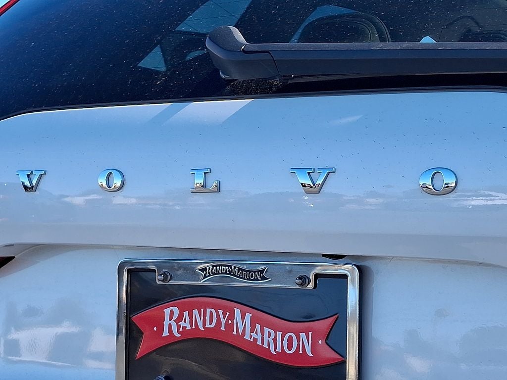 2025 Volvo XC60 B5 Core