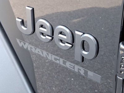 2025 Jeep Wrangler 4-Door Summit 4x4