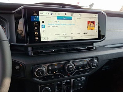 2025 Jeep Wrangler 4-Door Summit 4x4