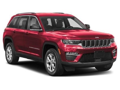2022 Jeep Grand Cherokee Laredo 4x4