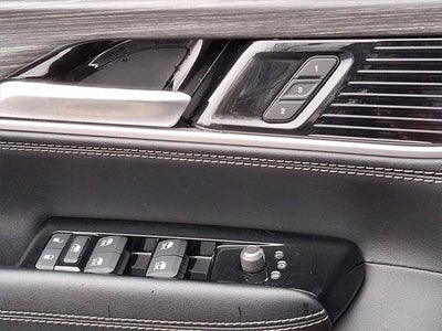 2023 Jeep Wagoneer L Series III 4x2