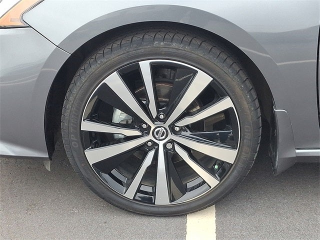 2022 Nissan Altima SR FWD