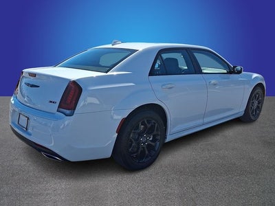 2023 Chrysler 300 Touring L AWD
