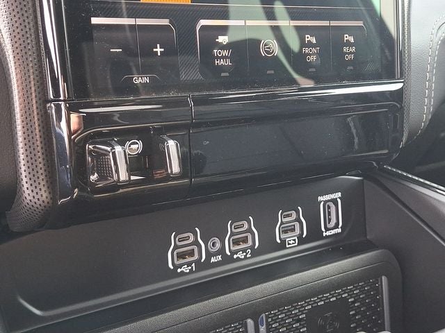 2025 RAM 3500 Limited Mega Cab 4x4 6'4' Box