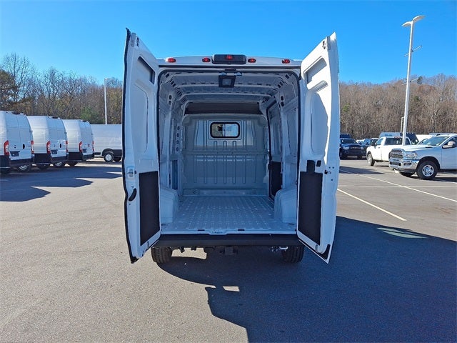 2025 RAM ProMaster 1500 Cargo Van SLT High Roof 136' WB