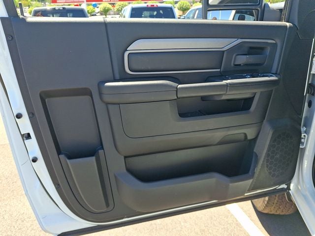 2024 RAM 2500 Tradesman Regular Cab 4x4 8' Box