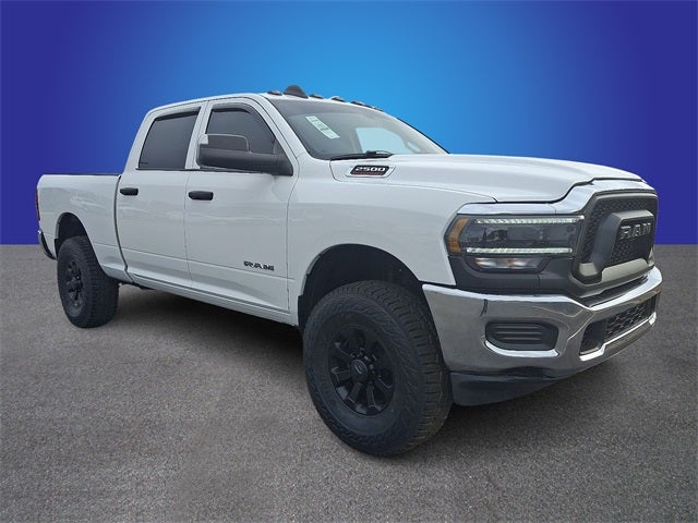 2020 RAM 2500 Tradesman Crew Cab 4X4 6'4' Box