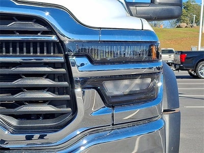 2025 RAM 5500HD Tradesman/Big Horn